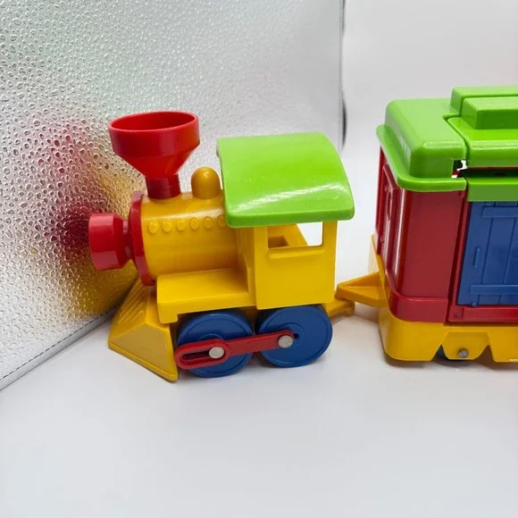 MacMagnet Family Car 1975 Ideal Think & Learn Live In Train Vintage - Picture 2 of 16